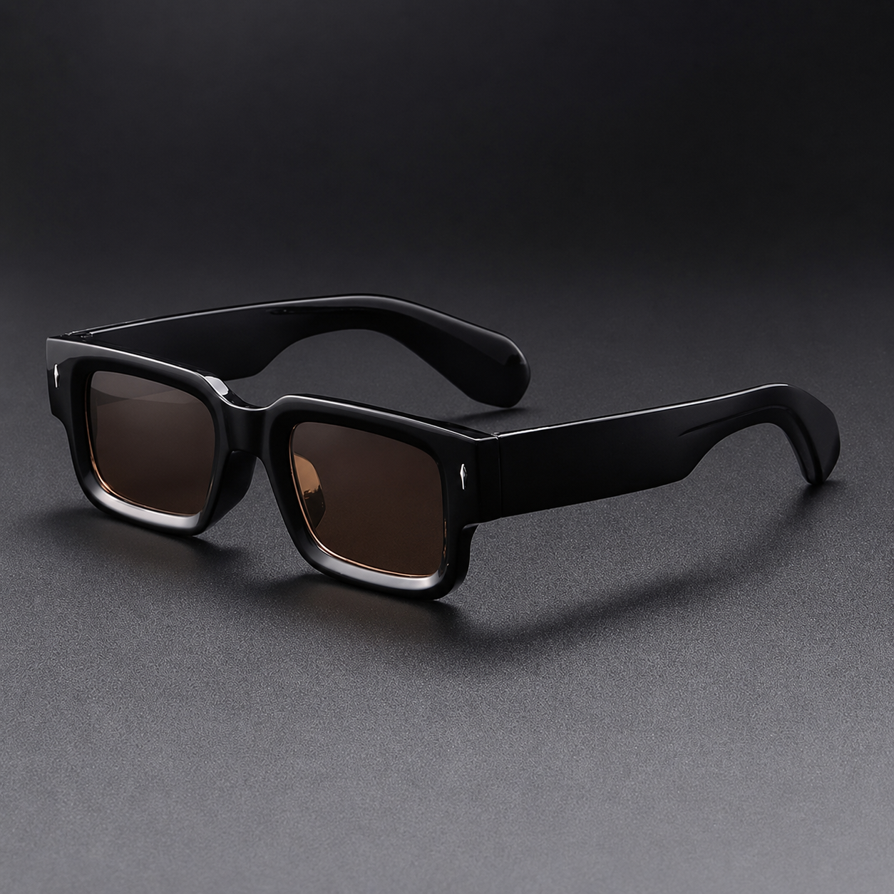 Bronze Noir — bronze-brown lenses