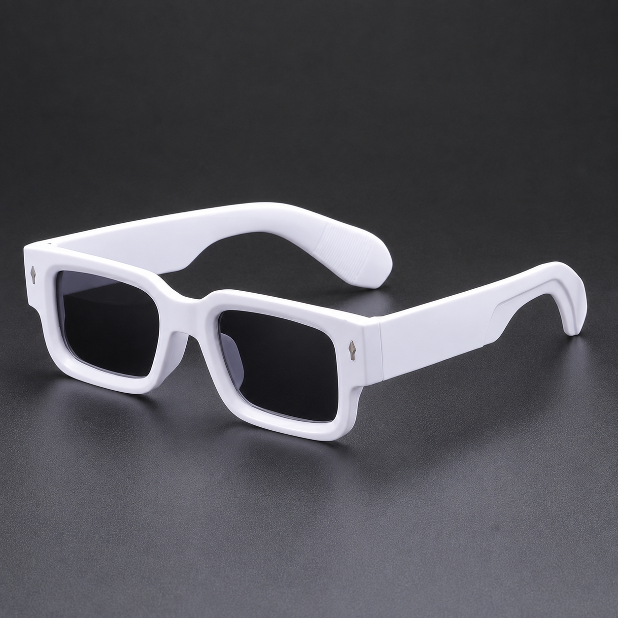 Arctic White — white frame